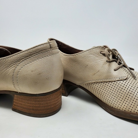 Dansko Womens Sand Lousie Taupe Perforated Beige - Picture 11 of 11